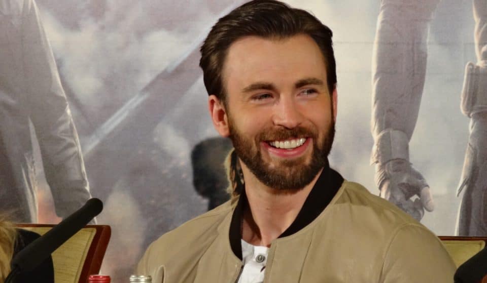 Chris Evans Filming New Movie In DC, Sets Social Media On Fire