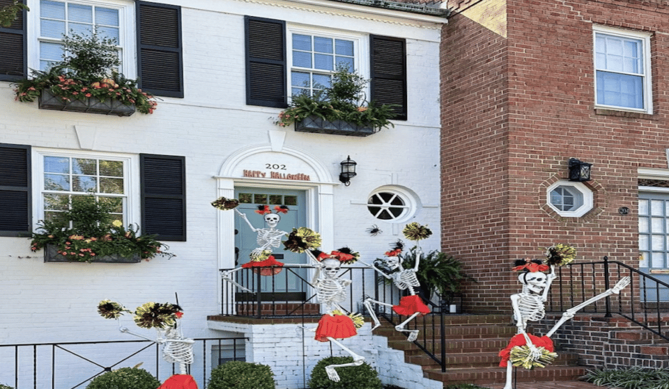 21 Spooktacularly Decorated Houses In The DMV